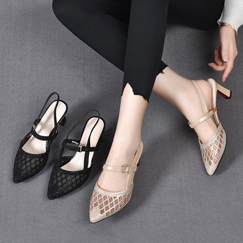 Ausgehöhlte atmungsaktive Strass-Sandalen mit hohen Absätzen für Frauen